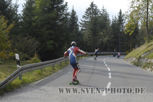 Jochpass-Downhill_180